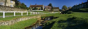 spring morning at hutton le hole - ym0228