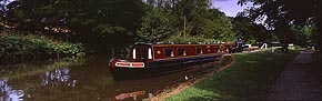 narrow boat, marple locks 